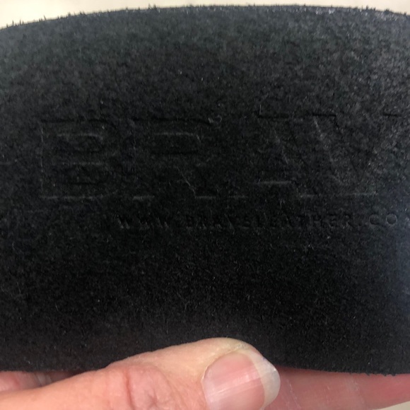 (36) Brave black leather belt - Picture 5 of 9